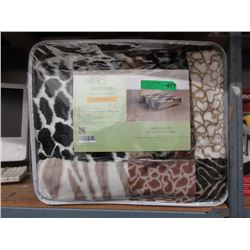 New Queen Size Animal Stripe Sherpa Blanket
