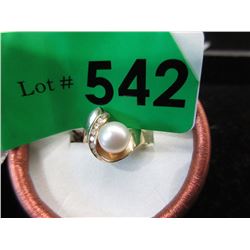 14 KT Gold & Diamond Pearl Ring - Size 6