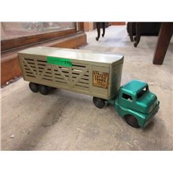 1960s Structo Cattle Farm Semi-Transport