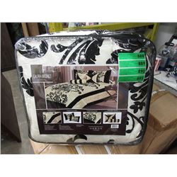 New Queen Size 7 Piece Comforter Set