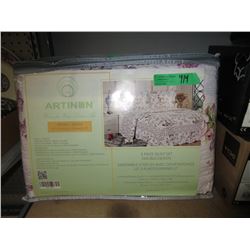 New Double/Queen 3 Piece Quilt Set - Floral