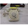 Image 1 : Vintage Ivory Coloured Dial Telephone