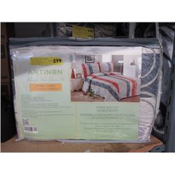 New Striped Double/Queen 3 Piece Quilt Set