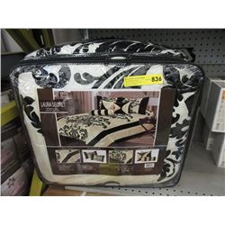 New Queen Size 7 Piece Comforter Set