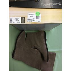 BearPaw Melanie Taupe Boot Size 10