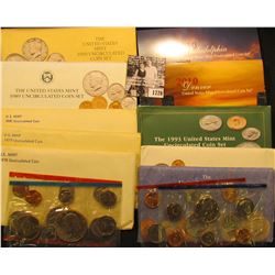 1726 . 1978, 79, 81, 89, 90, 91, 92, 93, & 2010 U.S. Mint Sets, all original as issued. (Total of $3