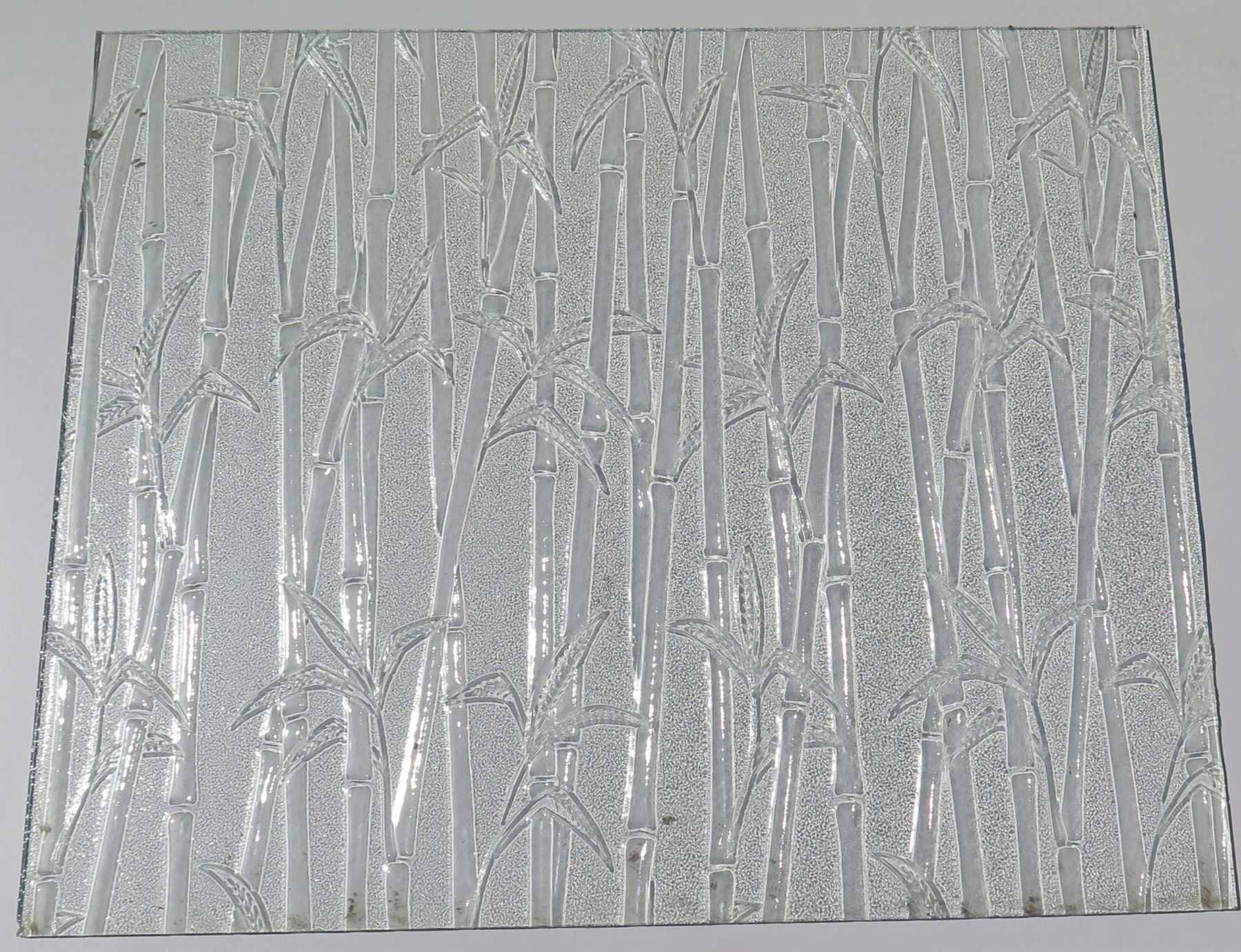 A closer look at Large Textured Glass Panels