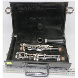 VITO USA MADE CLARINET WITH HARD CASE