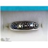 Image 1 : 26) STERLING SILVER RING WITH FLOWER DESIGN