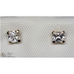 40) 14KT GOLD CUBIC ZIRCONIA STUD EARRINGS