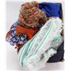 Image 1 : STORE OVERSTOCK BOX OF NEW SCARVES