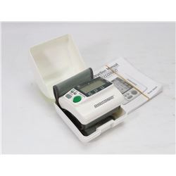 DIGISONIC WRIST BLOOD PRESSURE MONITOR