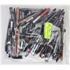 Image 1 : LARGE BAG OF ASSORTED EYELINER & LIP LINERS