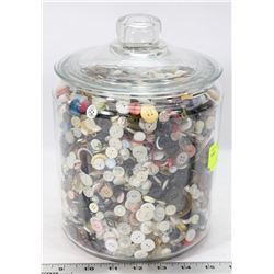 VERY LARGE 4L CANDY JAR FULL OF OLD BUTTONS