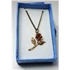 Image 1 : 23 - 10K GOLD ROSE PENDANT