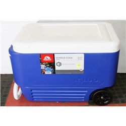 IGLOO WHEELIE COOL COOLER