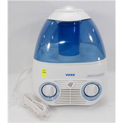 VICKS HUMIDIFIER