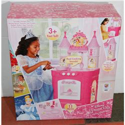 DISNEY PRINCESS MAGICAL KITCHEN PLAY SET