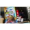 Image 2 : KIDS EASEL ART PAD AND FIRETRUCK TOY