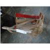Image 2 : VINTAGE TORPEDO SLED WITH HANDLE