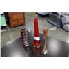 Image 2 : 3 RED ART GLASS VASES