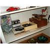 Image 1 : LOT OF HOUSEHOLD DECORATIONS