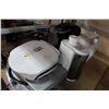 Image 2 : TWO COFFEE MAKERS GRILL AND BROTHER SEWING MACHINE