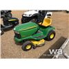 Image 1 : JOHN DEERE LT 133 LAWN MOWER