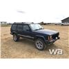 Image 2 : 2001 JEEP CHEROKEE SPORT SUV