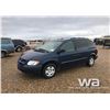 Image 1 : 2004 DODGE CARAVAN MINIVAN
