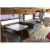 Image 10 : 1999 PACE ARROW MOTORHOME