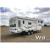 Image 3 : 2002 CITATION TRAVEL TRAILER