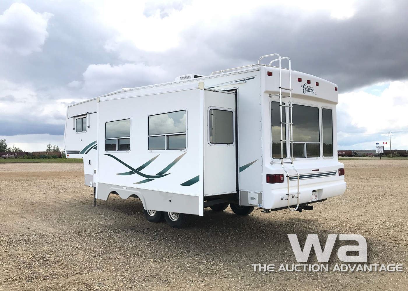 2002 CITATION TRAVEL TRAILER