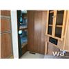 Image 8 : 1999 FRONTIER CUSTOM COACH TRAVEL TRAILER