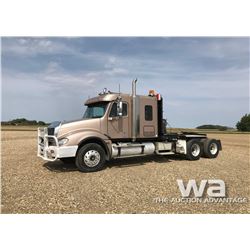 2005 FREIGHTLINER COLUMBIA T/A WINCH TRUCK