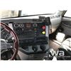Image 9 : 2005 FREIGHTLINER COLUMBIA T/A WINCH TRUCK