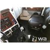 Image 7 : 2012 WESTERN STAR 4900SB TRI-DRIVE TRUCK