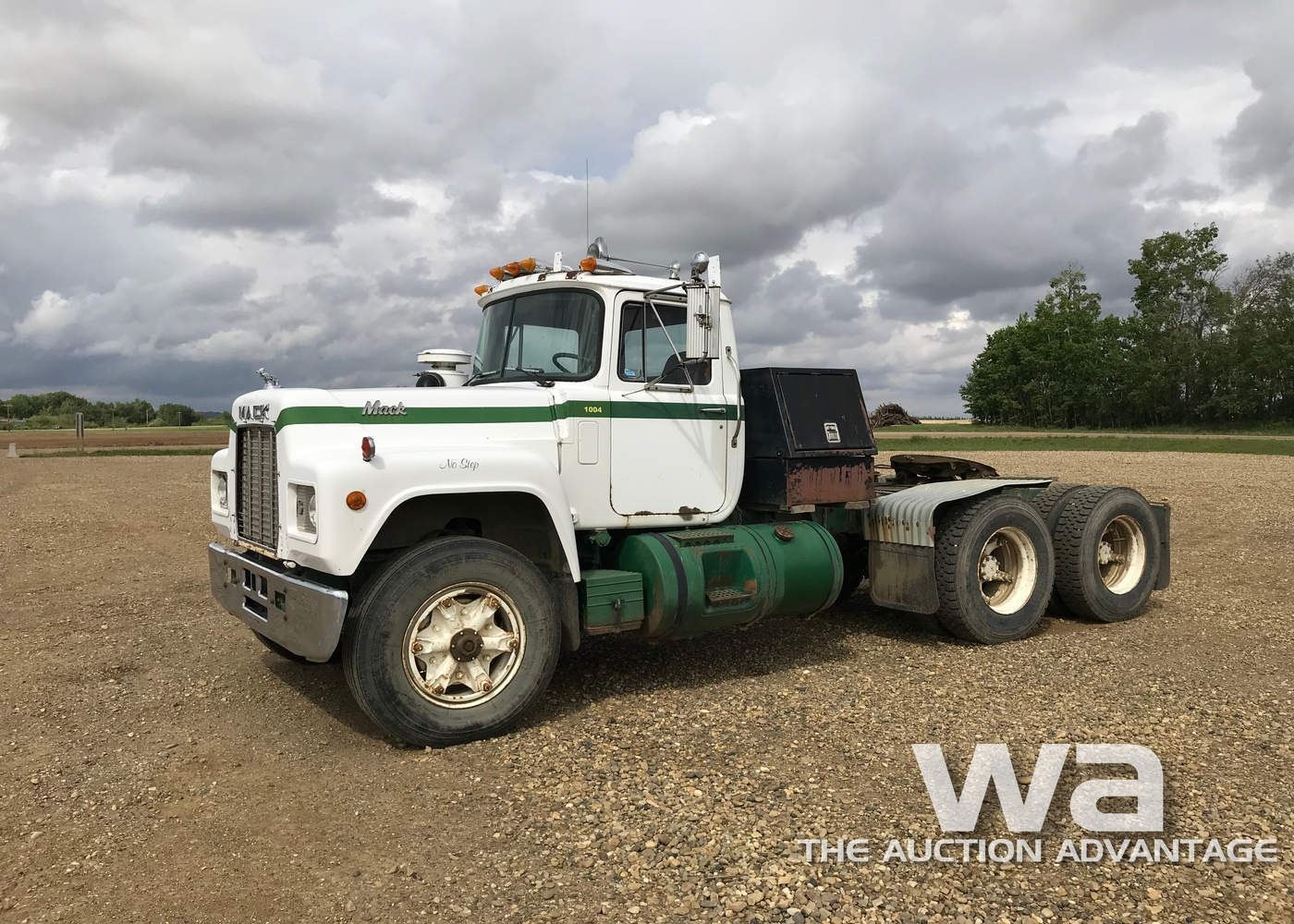1986 Mack R 1986 MACK R688ST T/A TRUCK