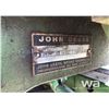 Image 6 : JOHN DEERE 2120 TRACTOR