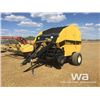 Image 1 : 2009 BUHLER 6072 ROUND BALER