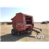 Image 2 : 2002 CASE RS561 ROUND BALER