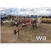 Image 1 : HESSTON 12 WHEEL V-HAY RAKE