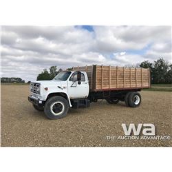 1981 GMC 6500 S/A GRAIN TRUCK