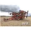 Image 1 : 1998 BOURGAULT 8810 50 FT. CULTIVATOR