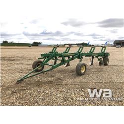 JOHN DEERE 3200 5 X 16" PLOW