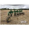Image 3 : JOHN DEERE 3200 5 X 16" PLOW