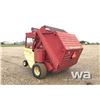 Image 4 : NEW HOLLAND 851 CHAIN ROUND BALER