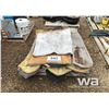 Image 1 : PALLET OF SWEAT PADS & SADDLE PADS