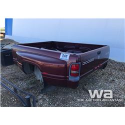 2001 DODGE DUALLY P/U BOX