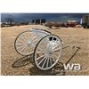 Image 3 : WHITE SHOW CART